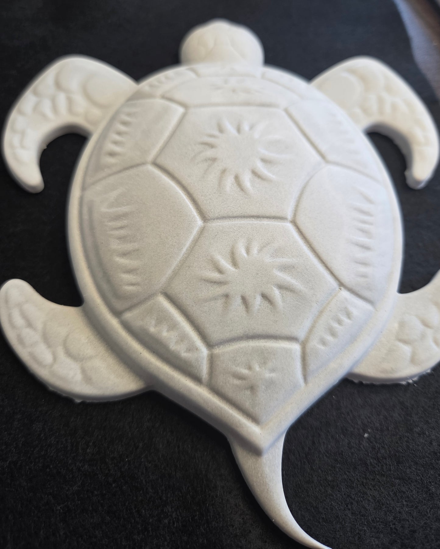 Turtle Rock Dot-Painting Stone-(RAW-Unpainted)